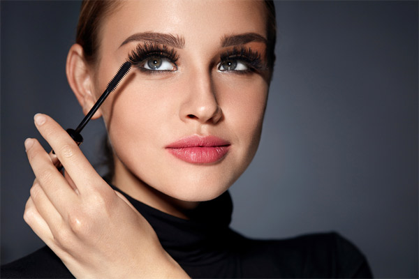 Top Eye Makeup and Beauty Trends You Must Follow in the Year of 2022