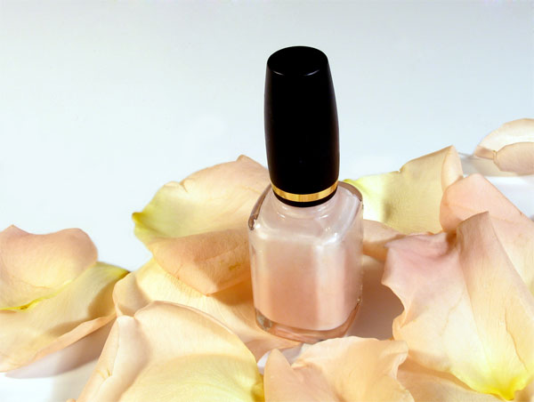 Essie Nail Polish In Peach Side Babe