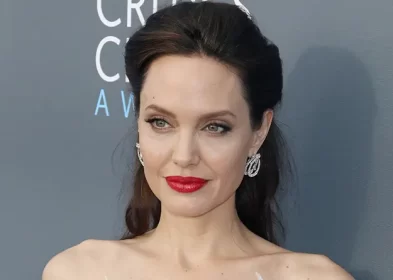 Angelina Jolie’s Fantasy-Inspired Nail Art