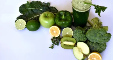 Green Miracles: Food That Support Healthy Aging