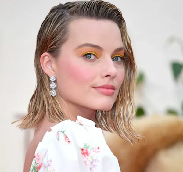 Margot robbie makeup influence on hollywood