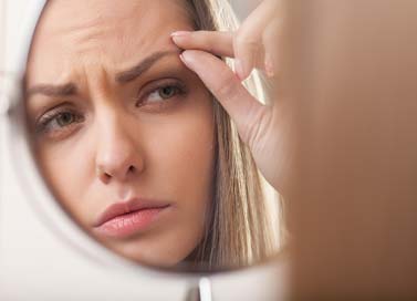 Swollen Eyelid: Its Causes And Comprehensive Guide For Treatment